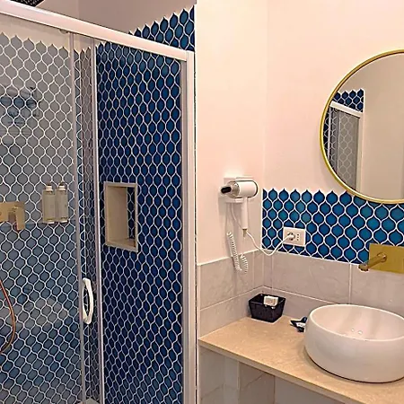 Hotell Guarracino 3*